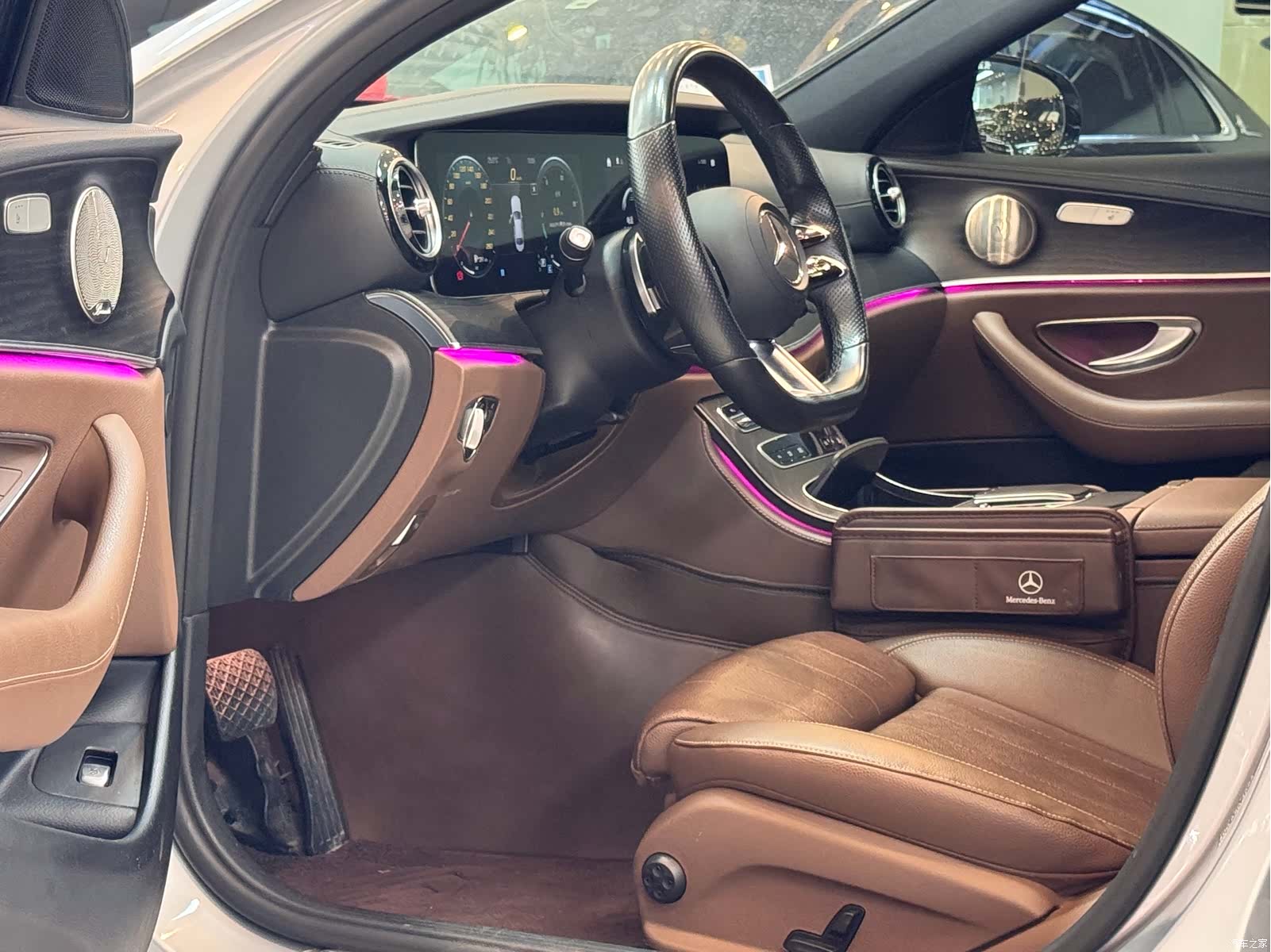 Mercedes-Benz E-Class, 2022 4