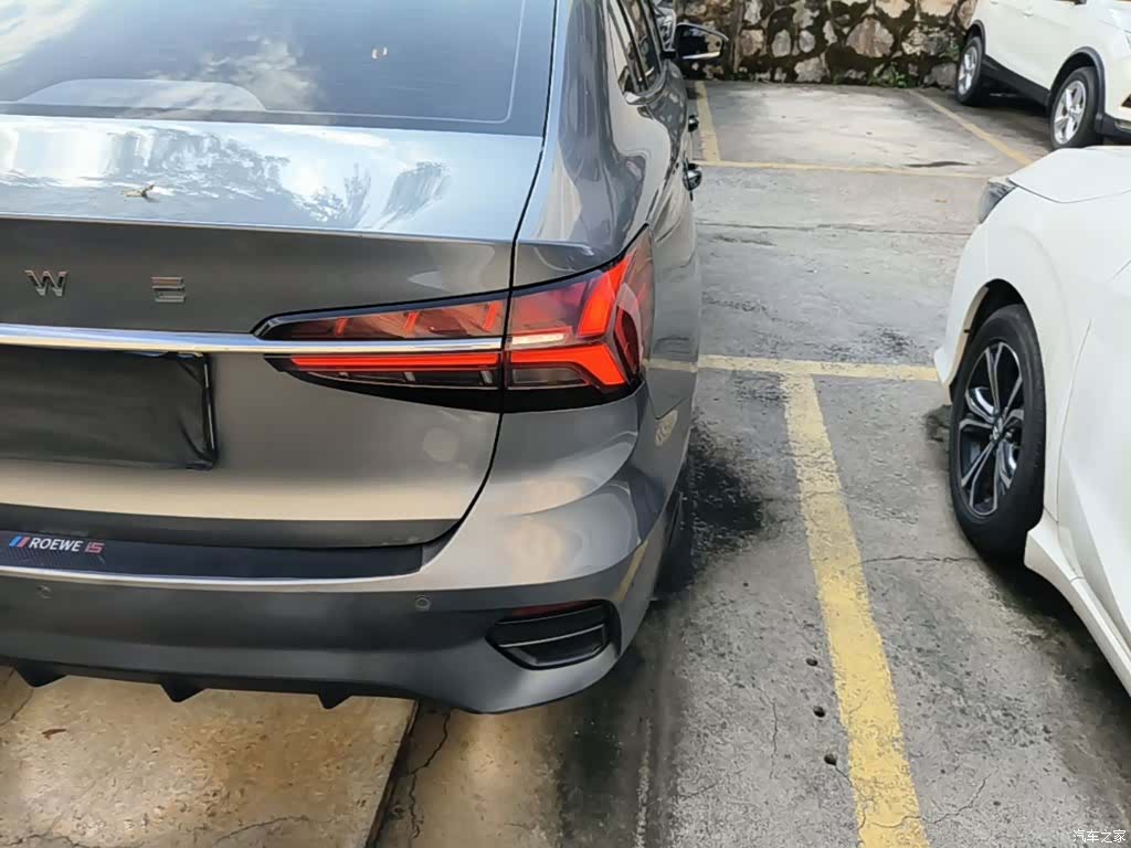Roewe i5, 2021 8