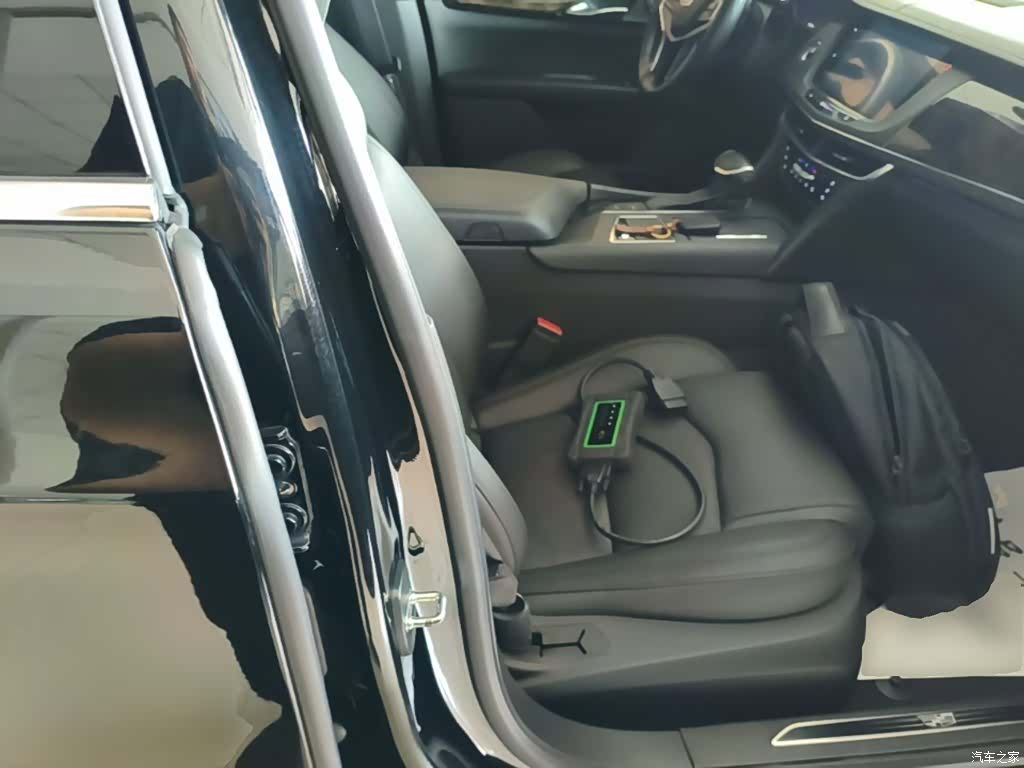 Cadillac CT6, 2016 25