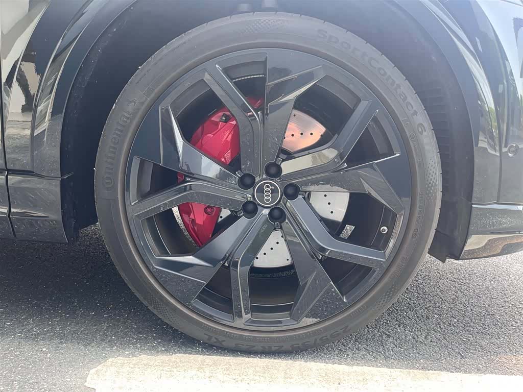 Audi Q8, 2025 16