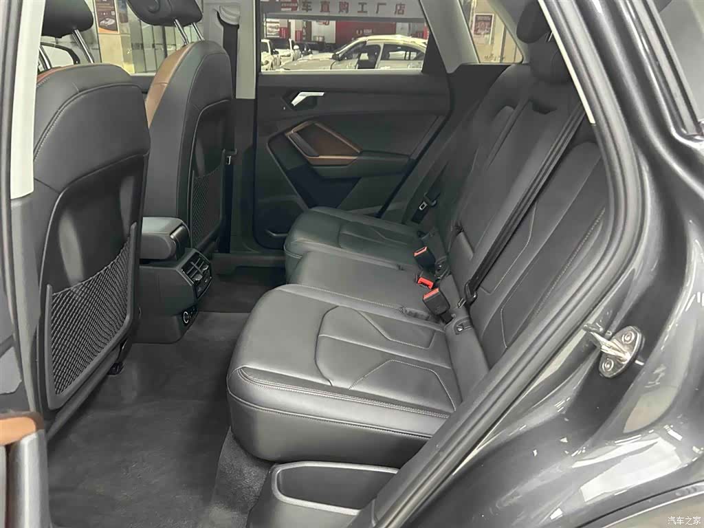 Audi Q3, 2023 14