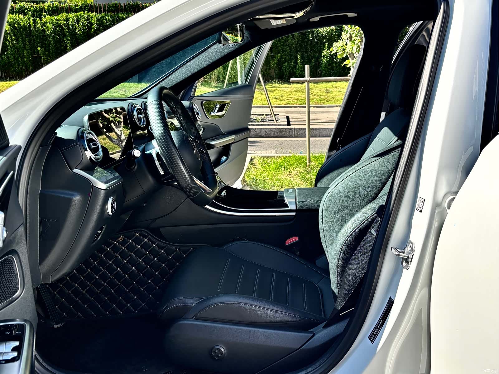 Mercedes-Benz C-Class, 2024 8