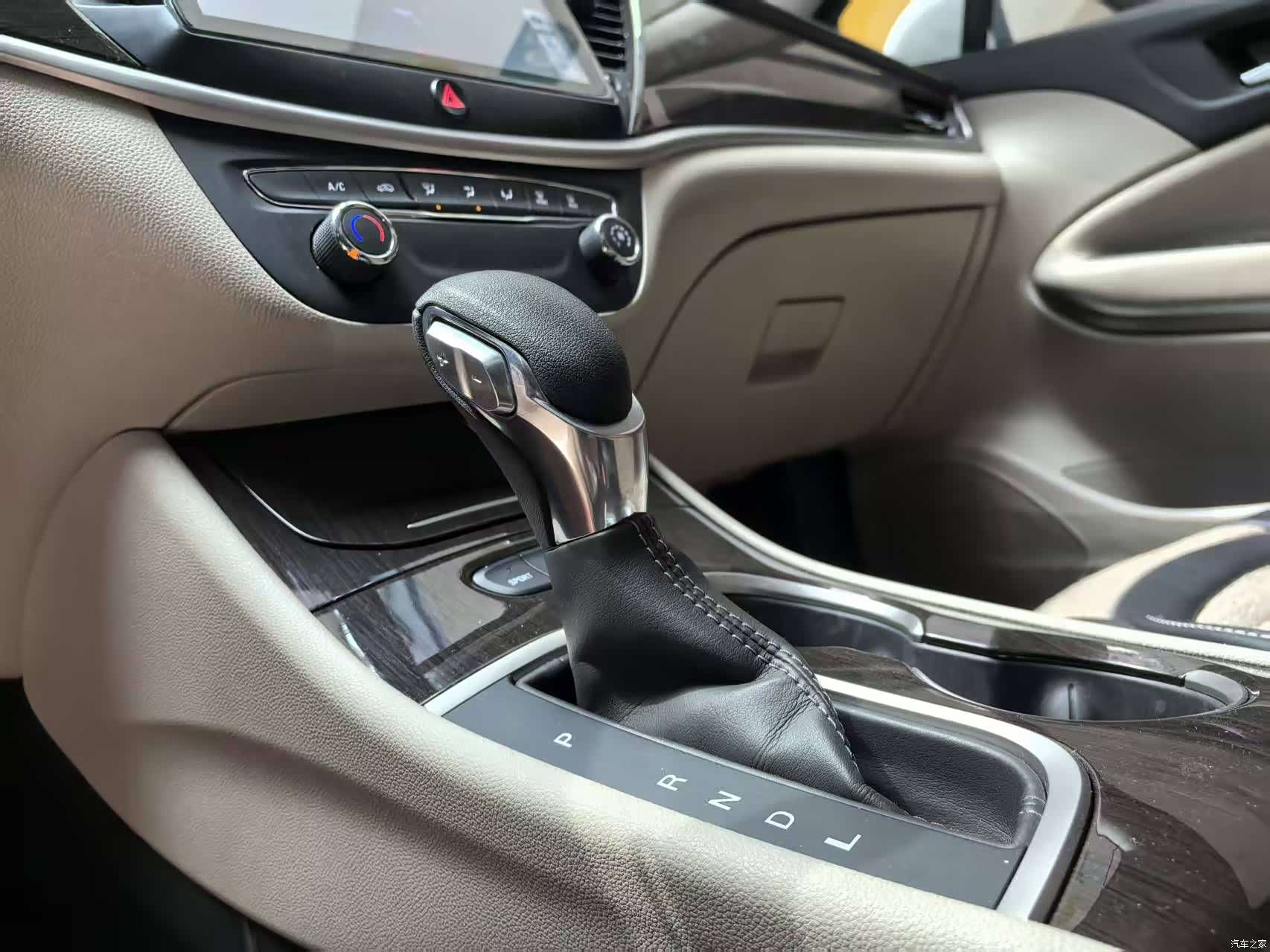 Buick Verano, 2018 13