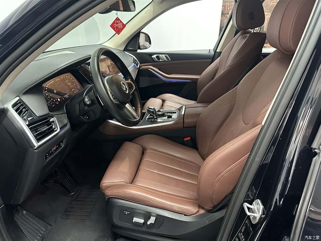 BMW X5, 2021 11