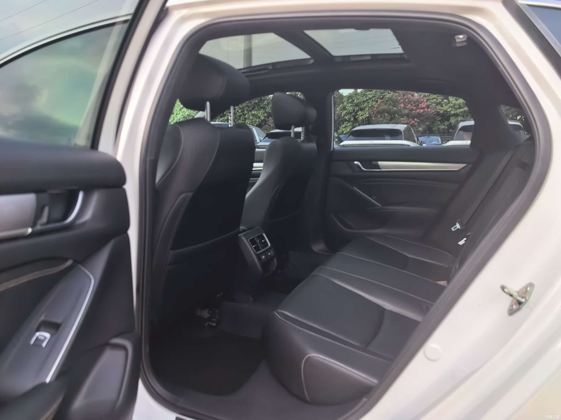 Honda Inspire, 2022 6