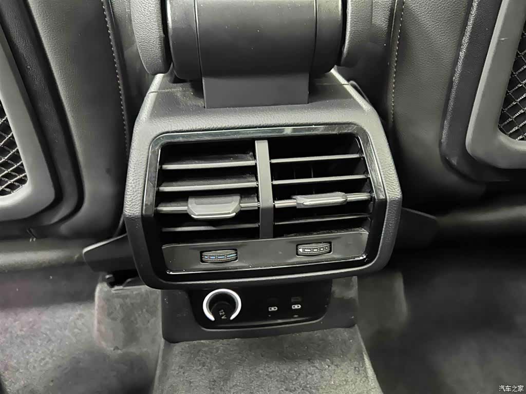 Audi Q3, 2023 15