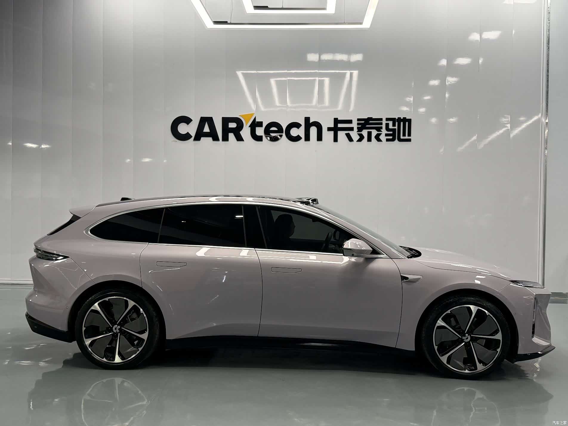 NIO ET5, 2025 4