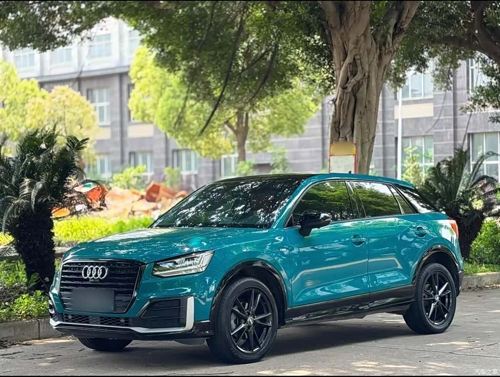 Audi Q2L, 2020 2