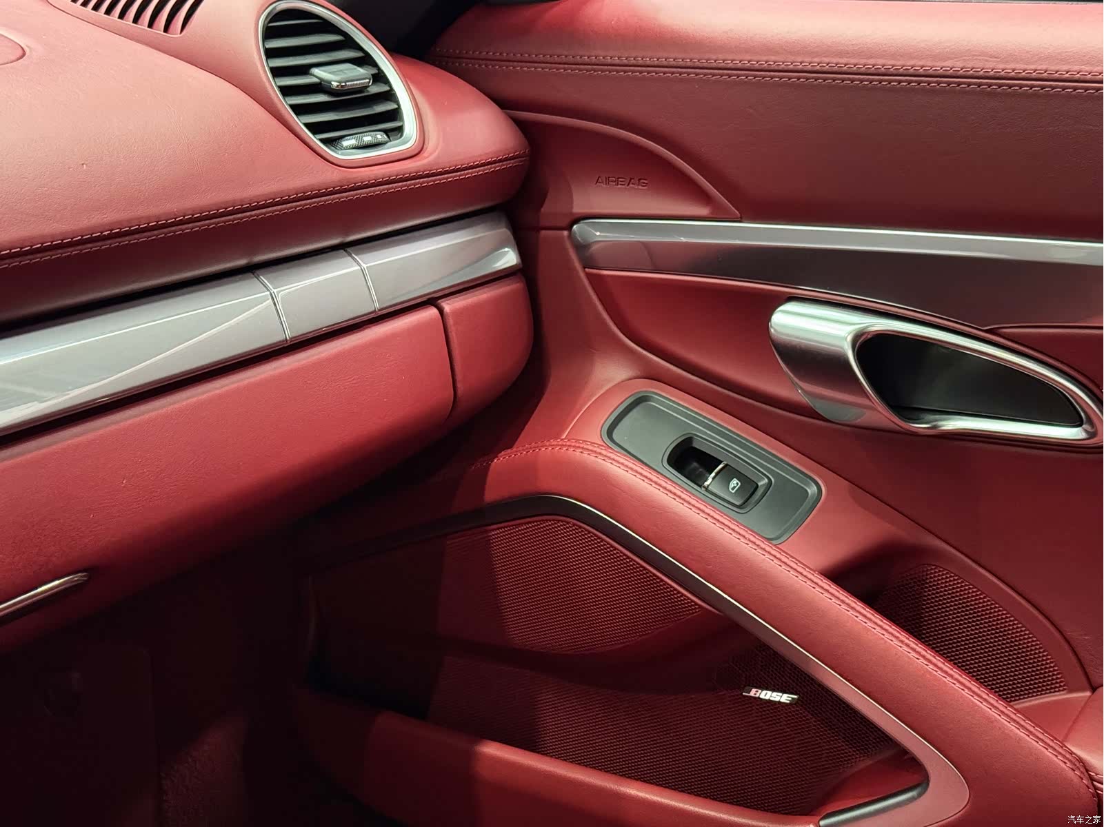 Porsche Cayman, 2019 35