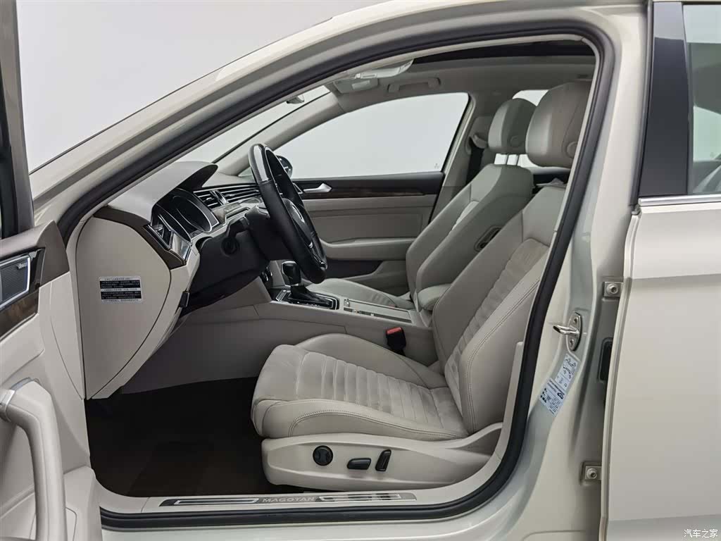 Volkswagen Magotan, 2017 10