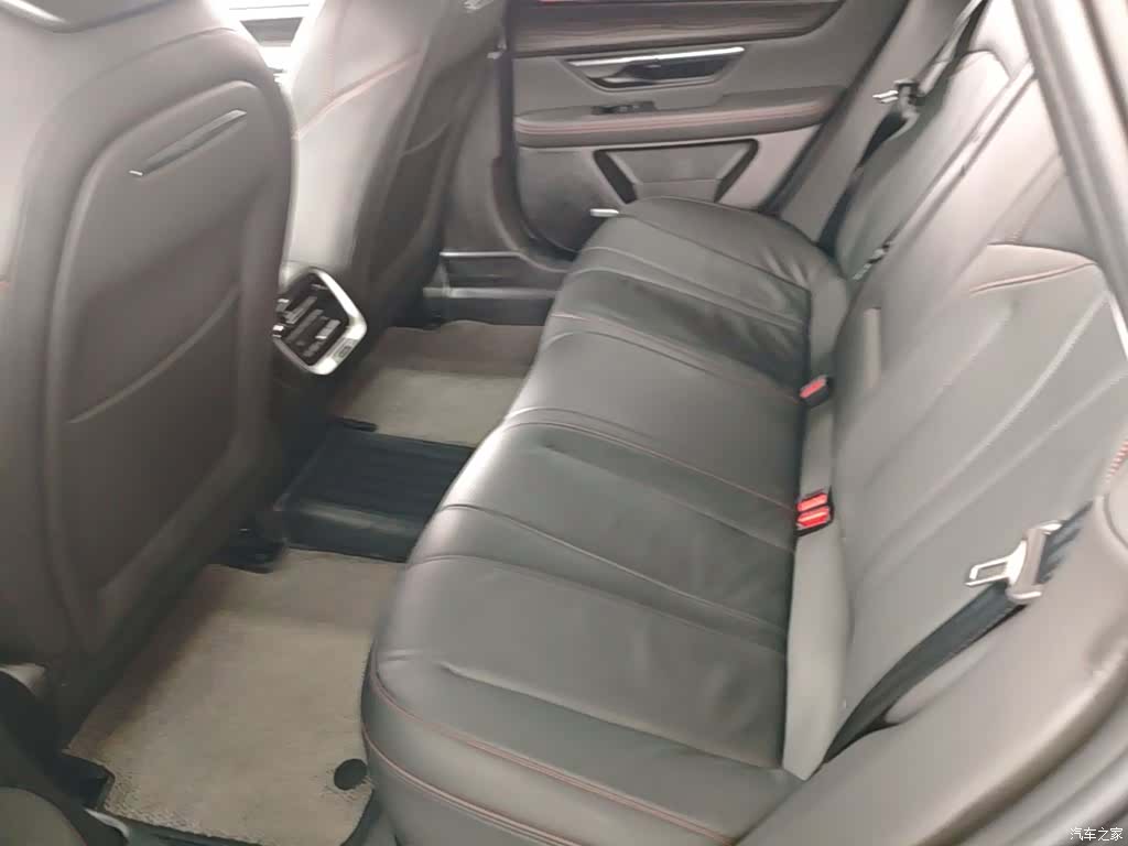 Xpeng P7, 2022 17