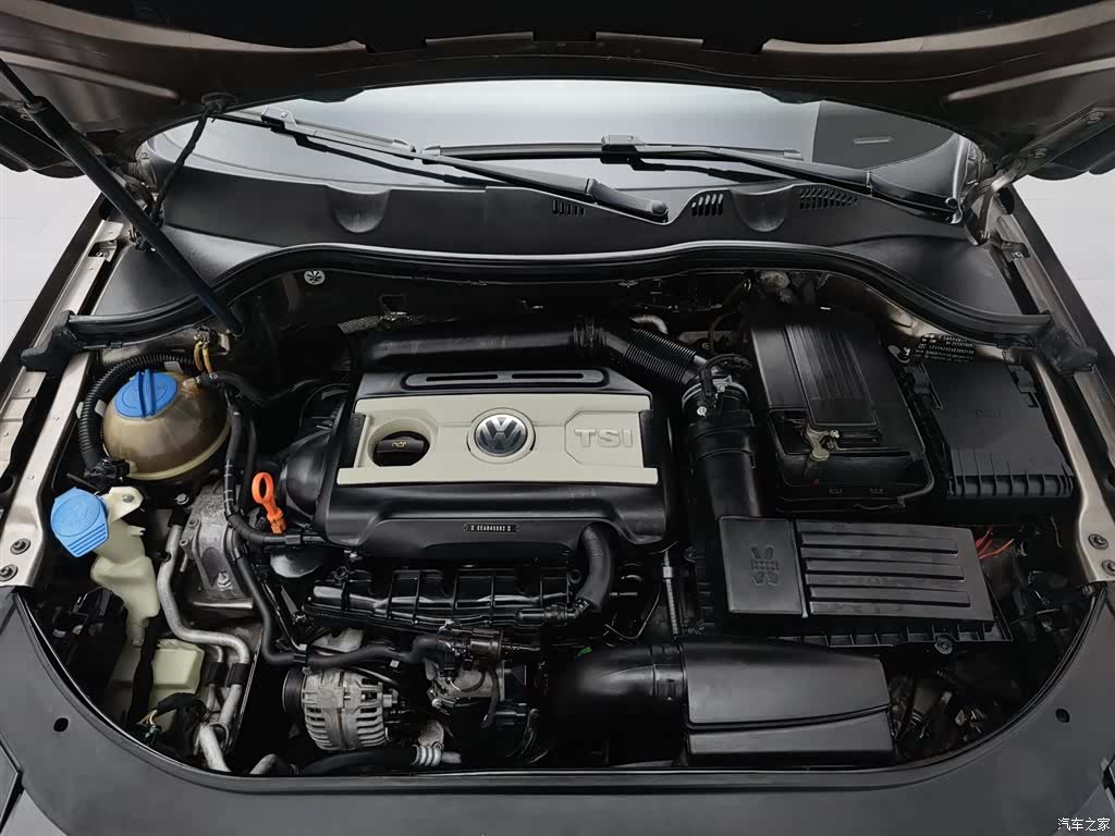 Volkswagen Magotan, 2014 6