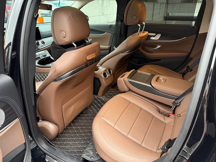 Mercedes-Benz E-Class 2020, фото 6
