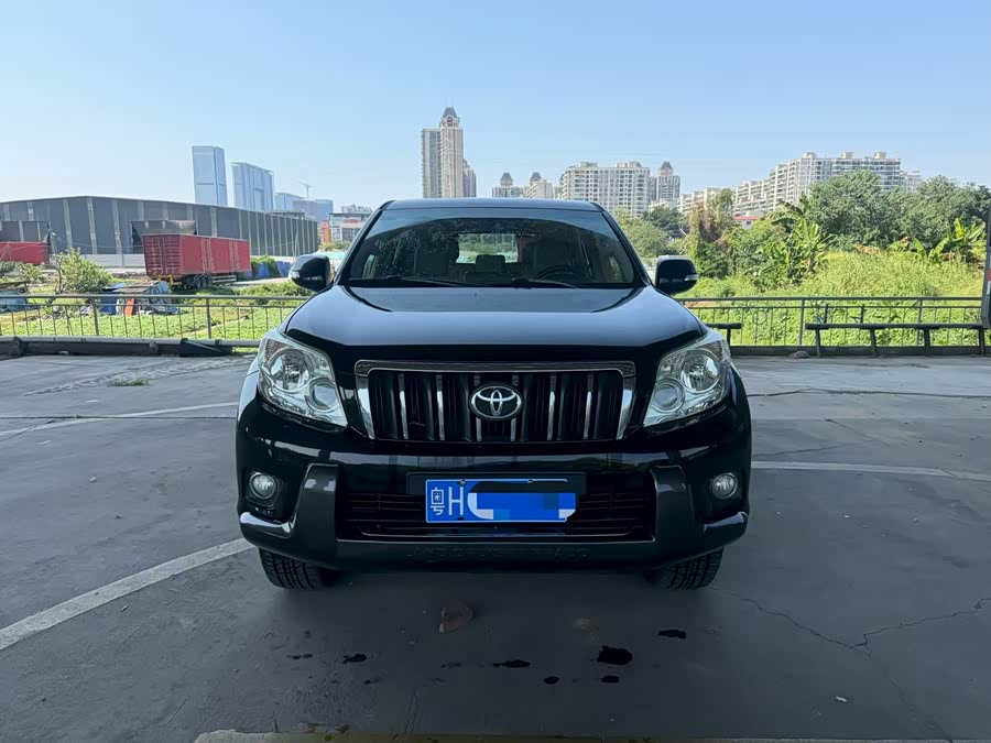 Toyota Prado 2012, фото 2