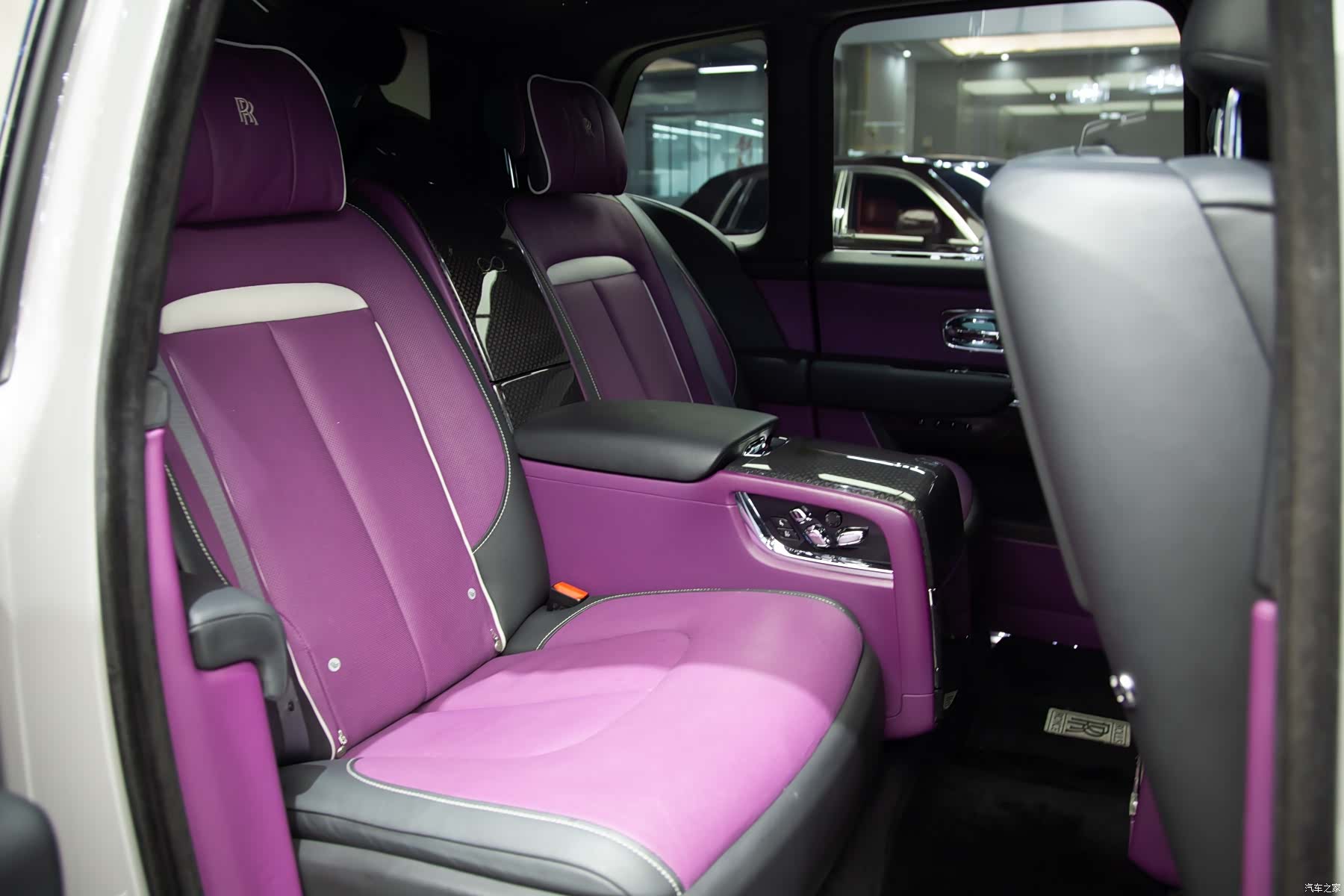 Rolls-Royce Cullinan, 2021 9