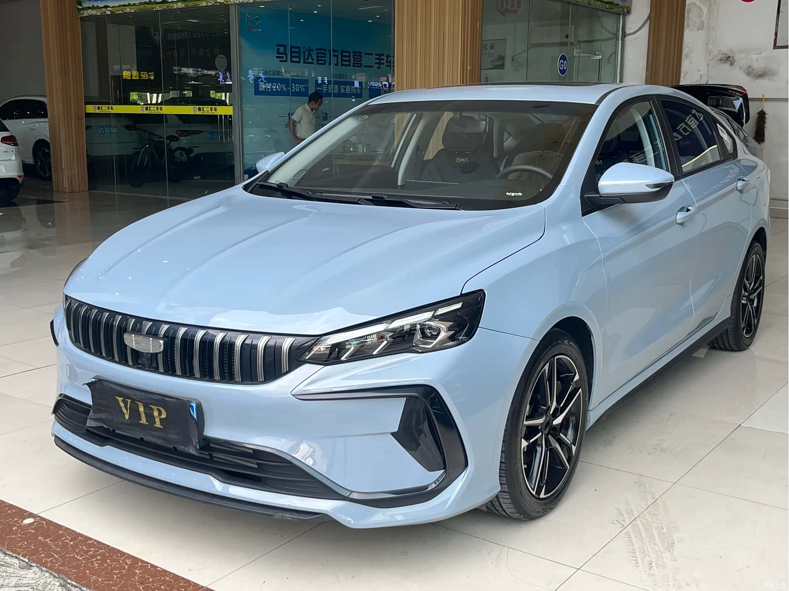 Geely Binray
