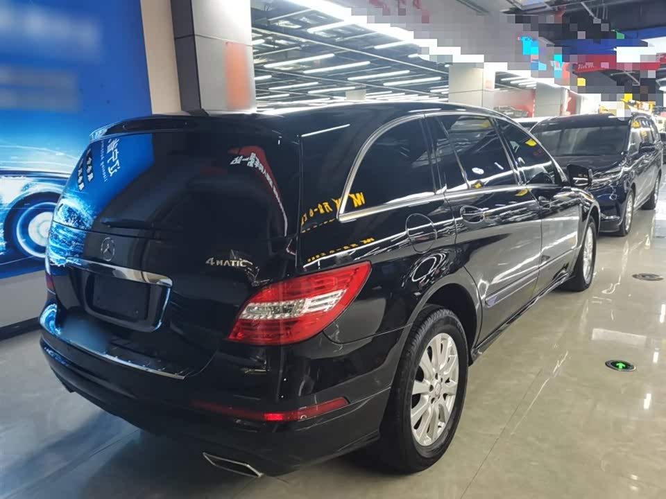 Mercedes-Benz R-class