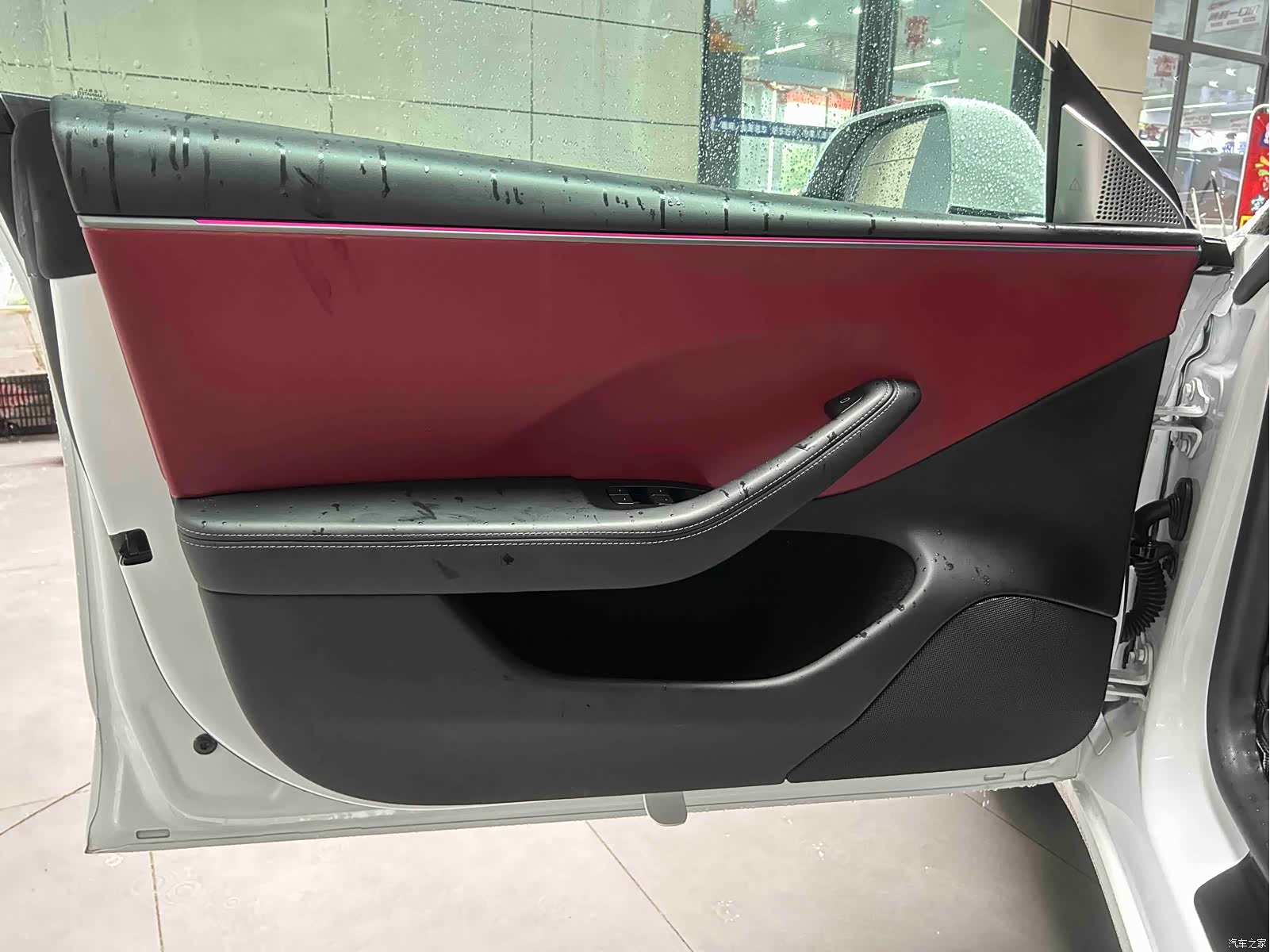 Tesla Model 3, 2025 8