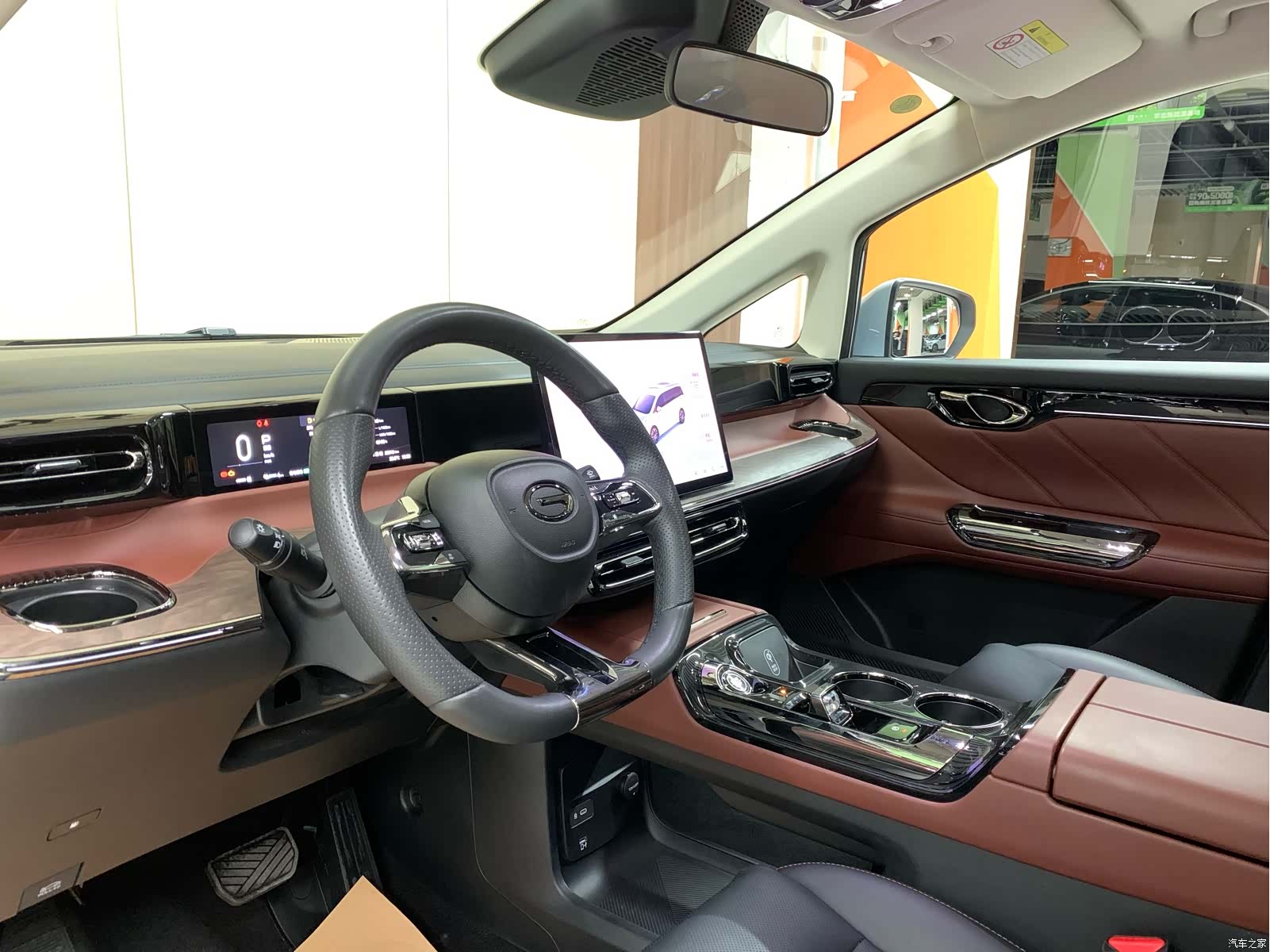 Trumpchi E8, 2025 7