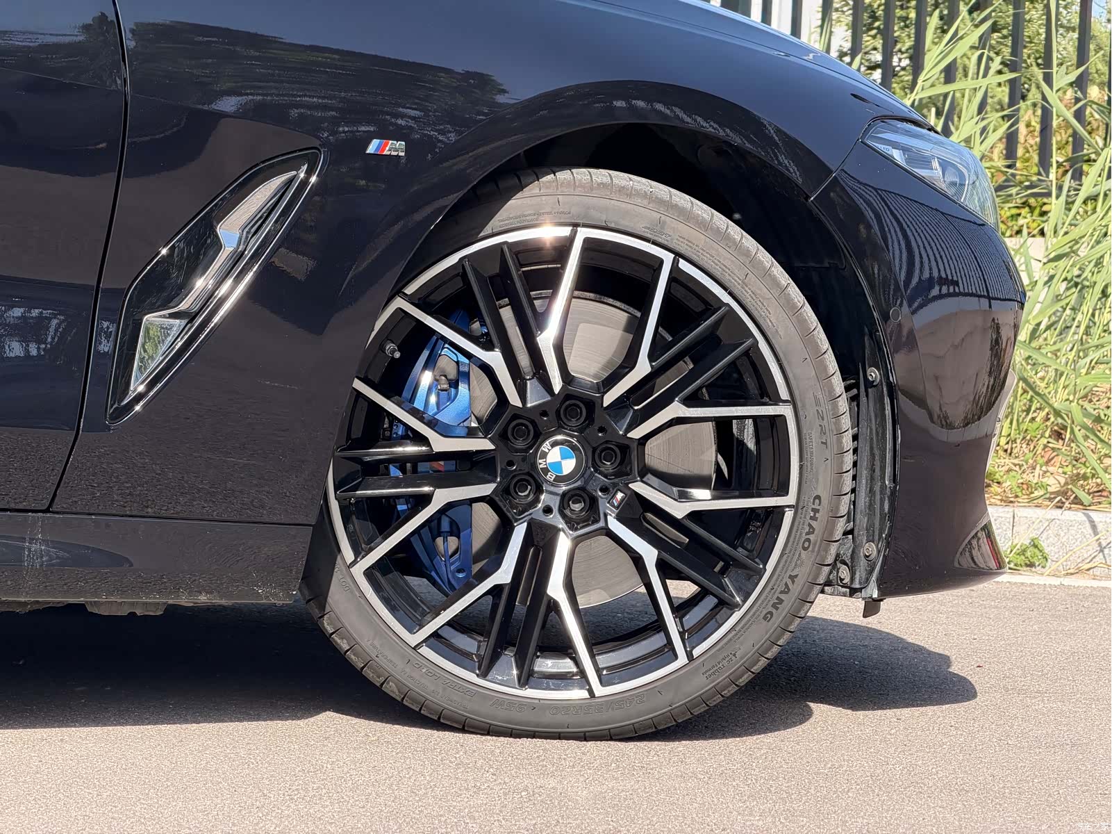 BMW 8 Series, 2024 24