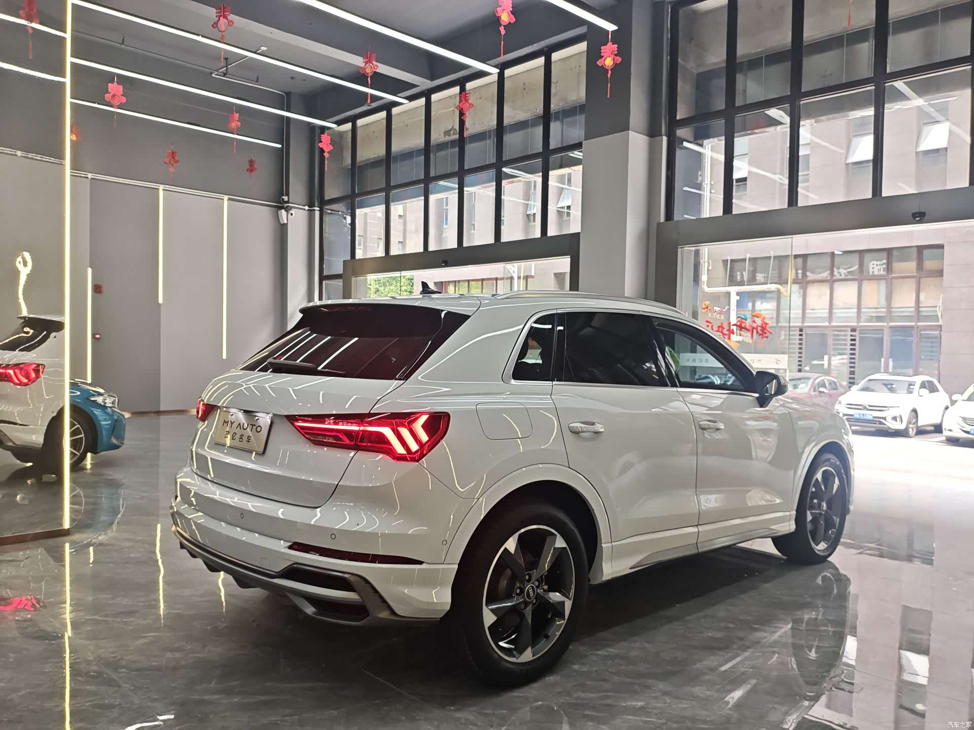 Audi Q3, 2022 все фото