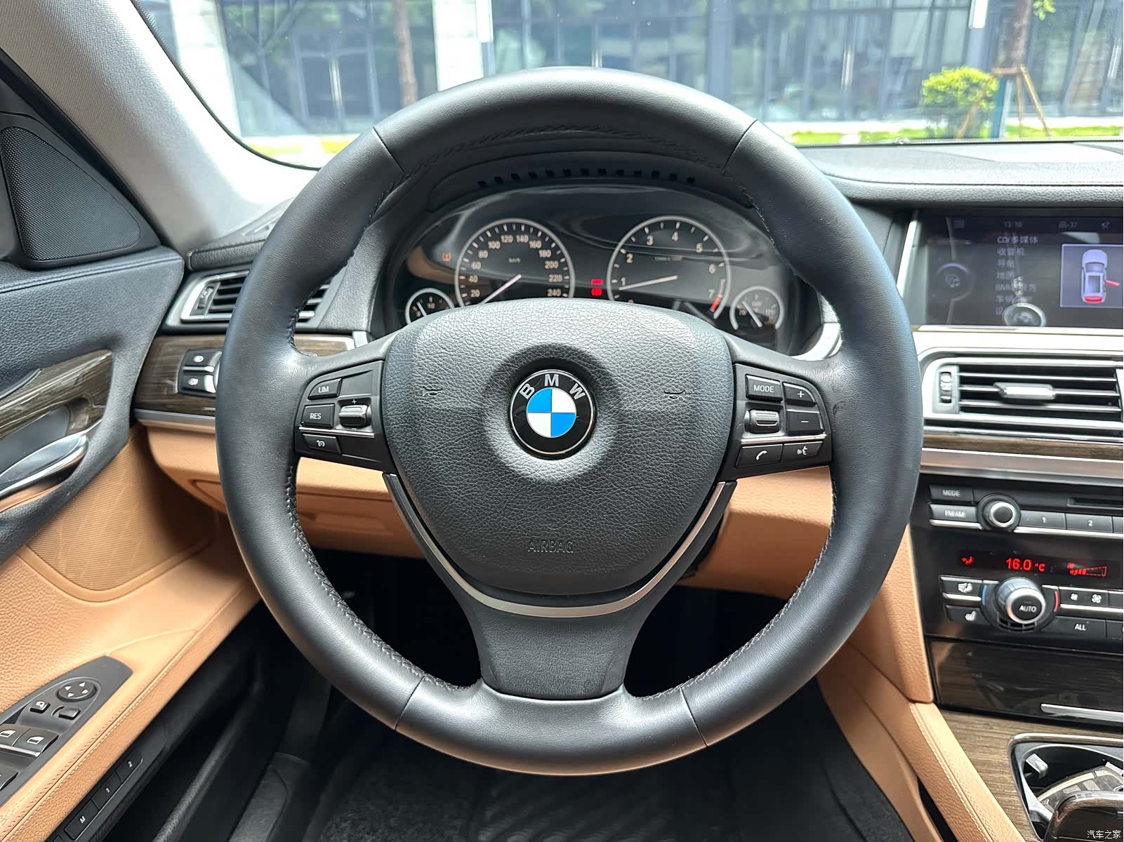 BMW 7 Series, 2012 7