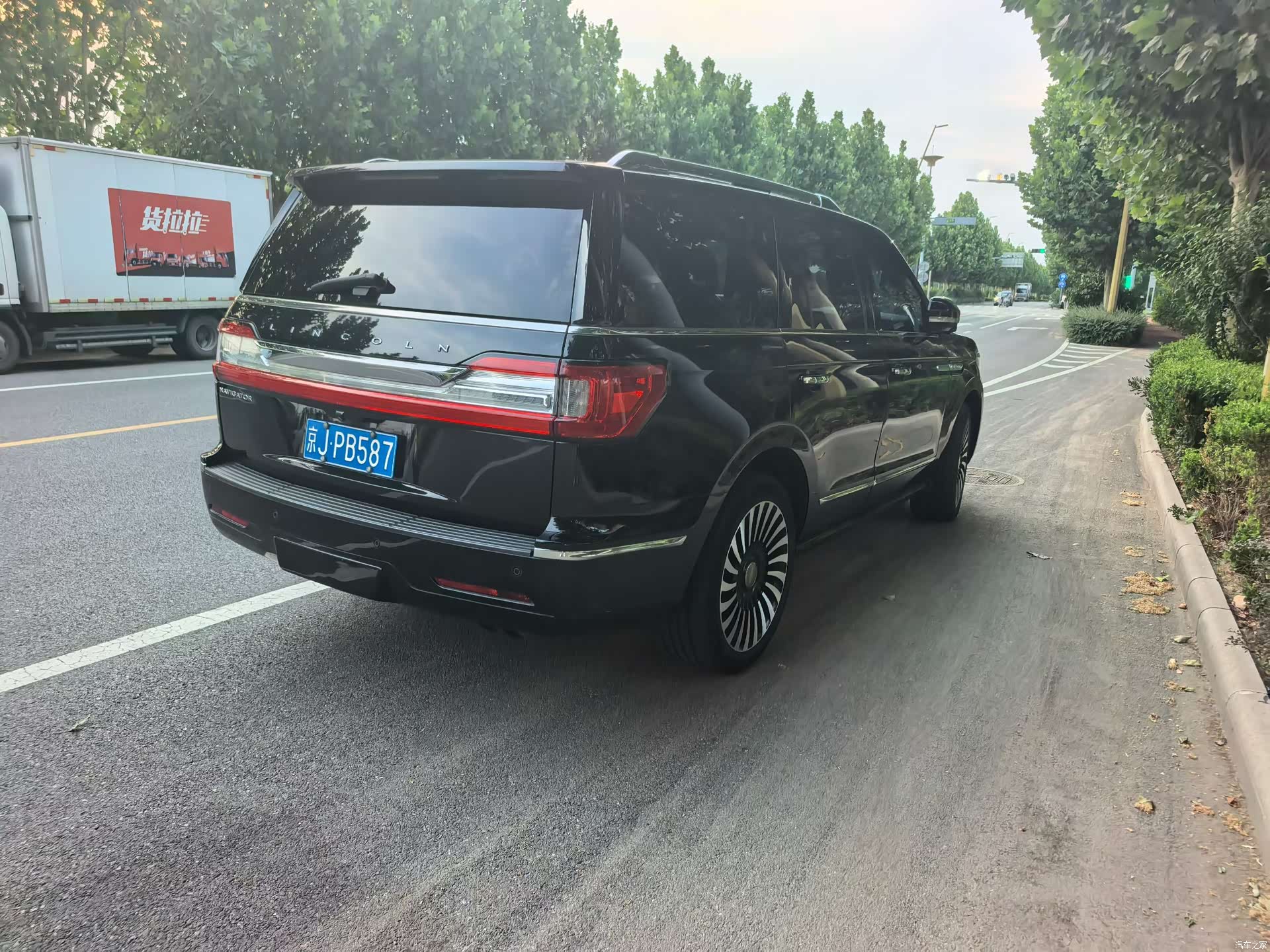 Lincoln Navigator, 2019 2