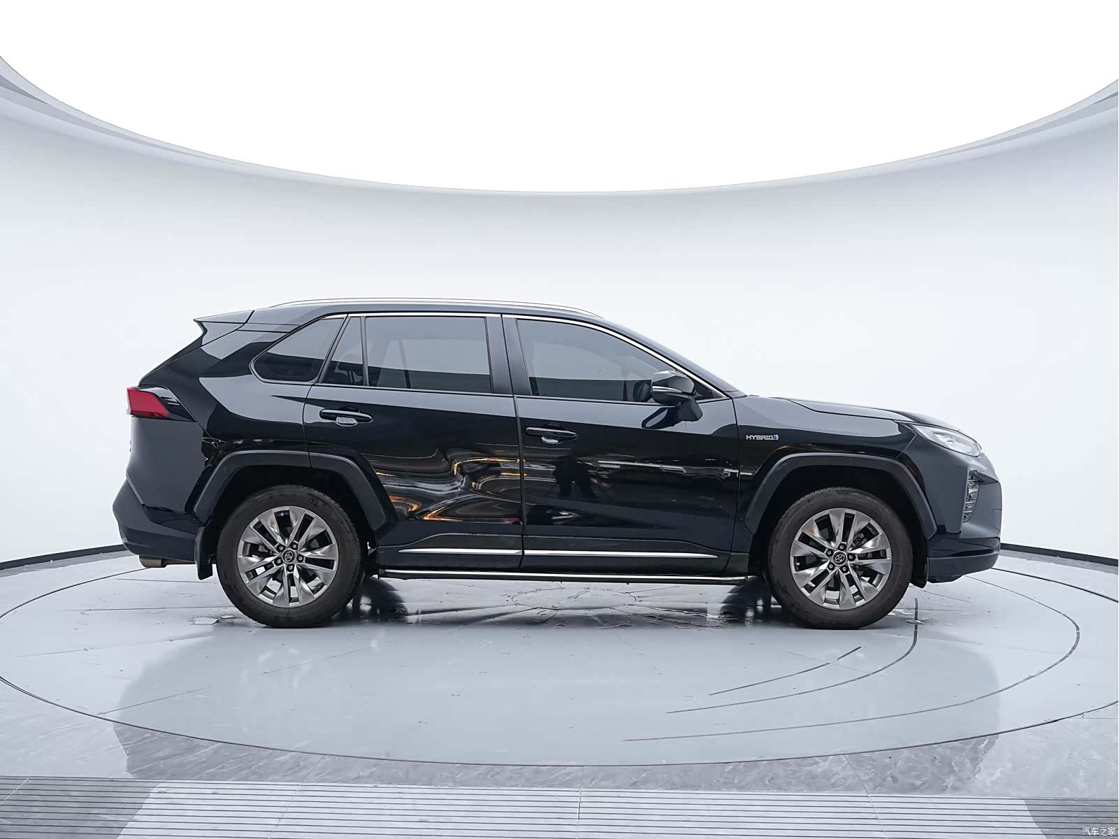 Toyota Wildlander, 2022 4