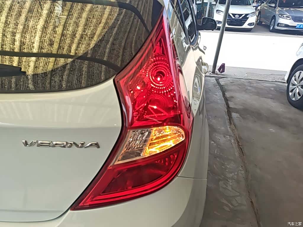 Hyundai GLX, 2016 8