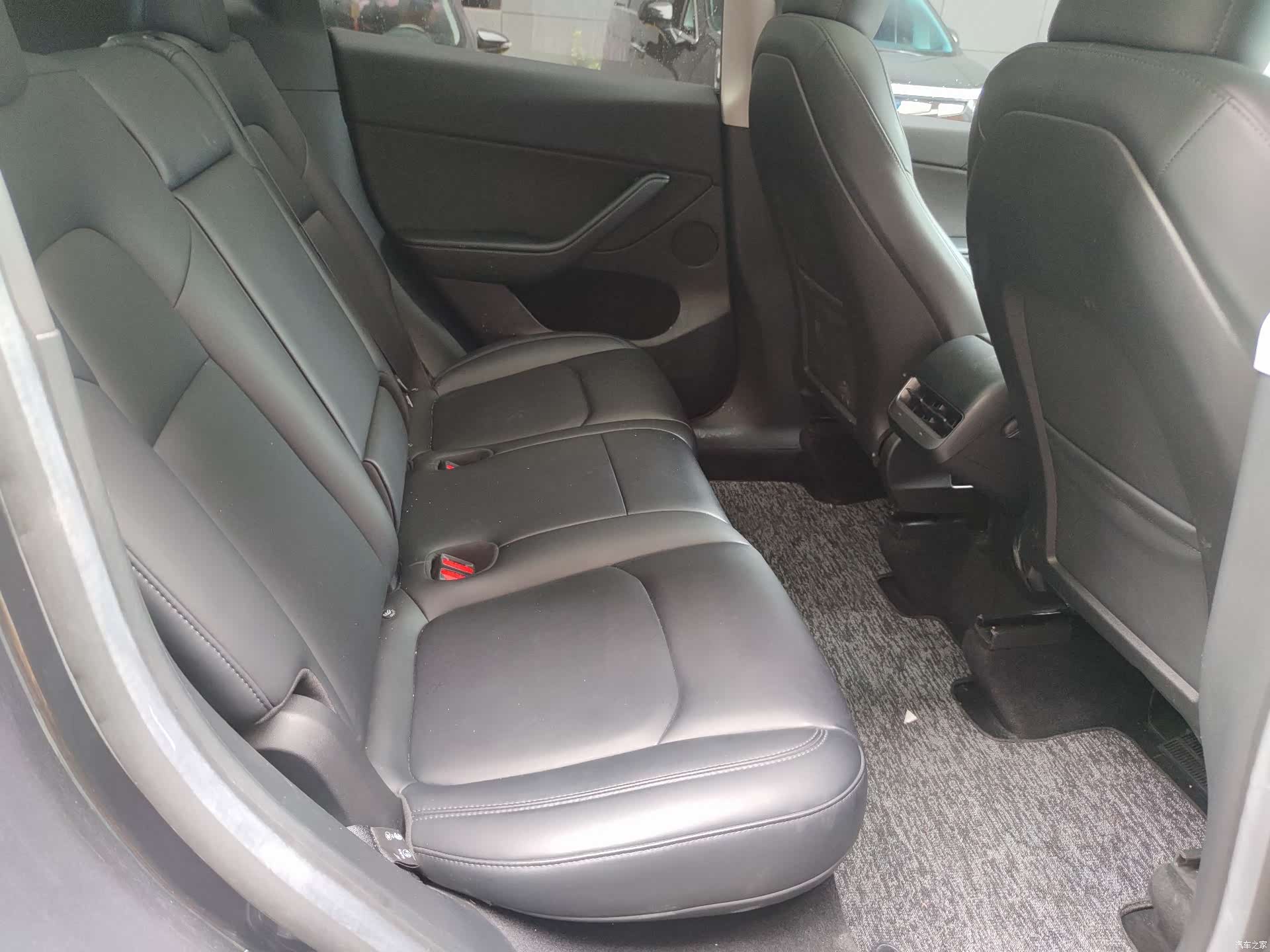 Tesla Model Y, 2022 8