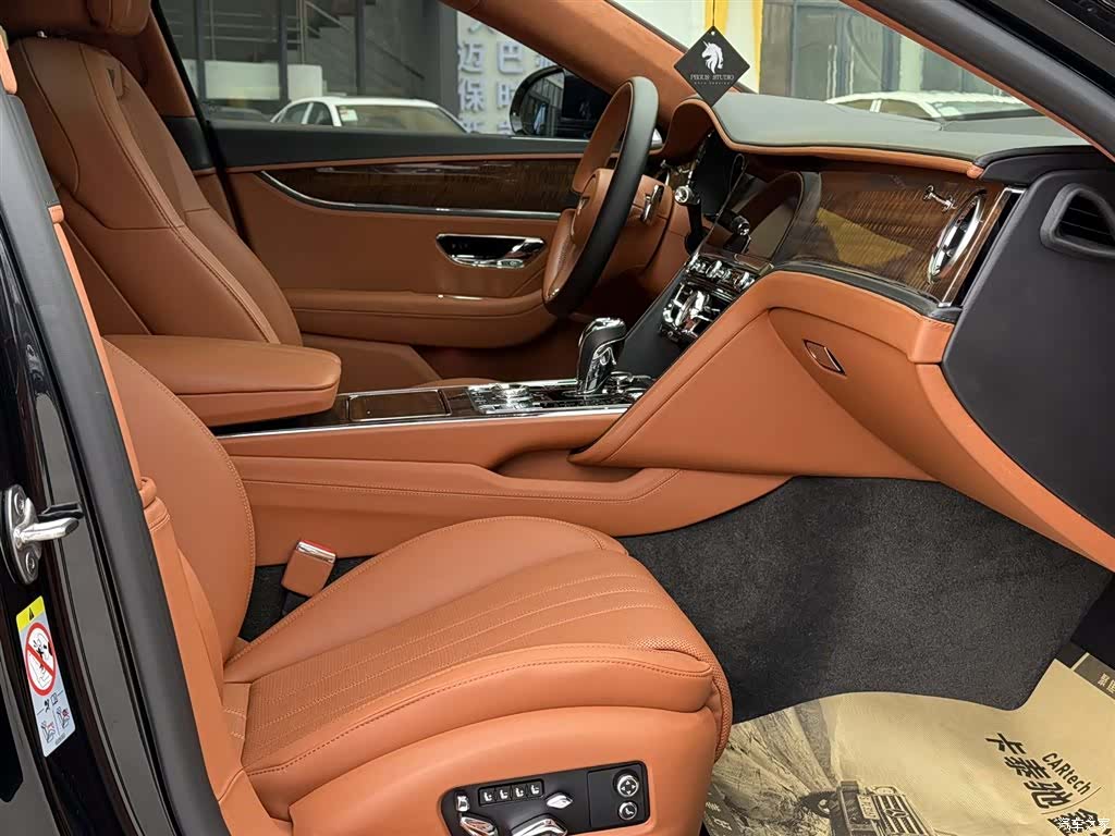 Bentley Flying Spur, 2021 21
