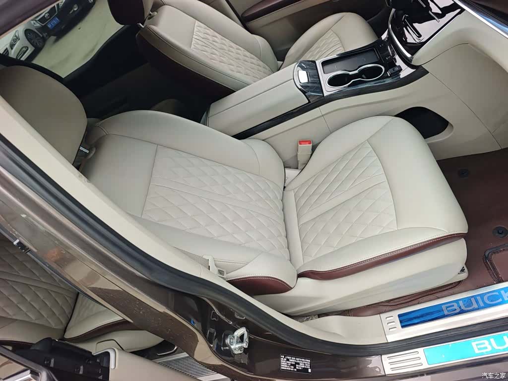 Buick GL8, 2024 18