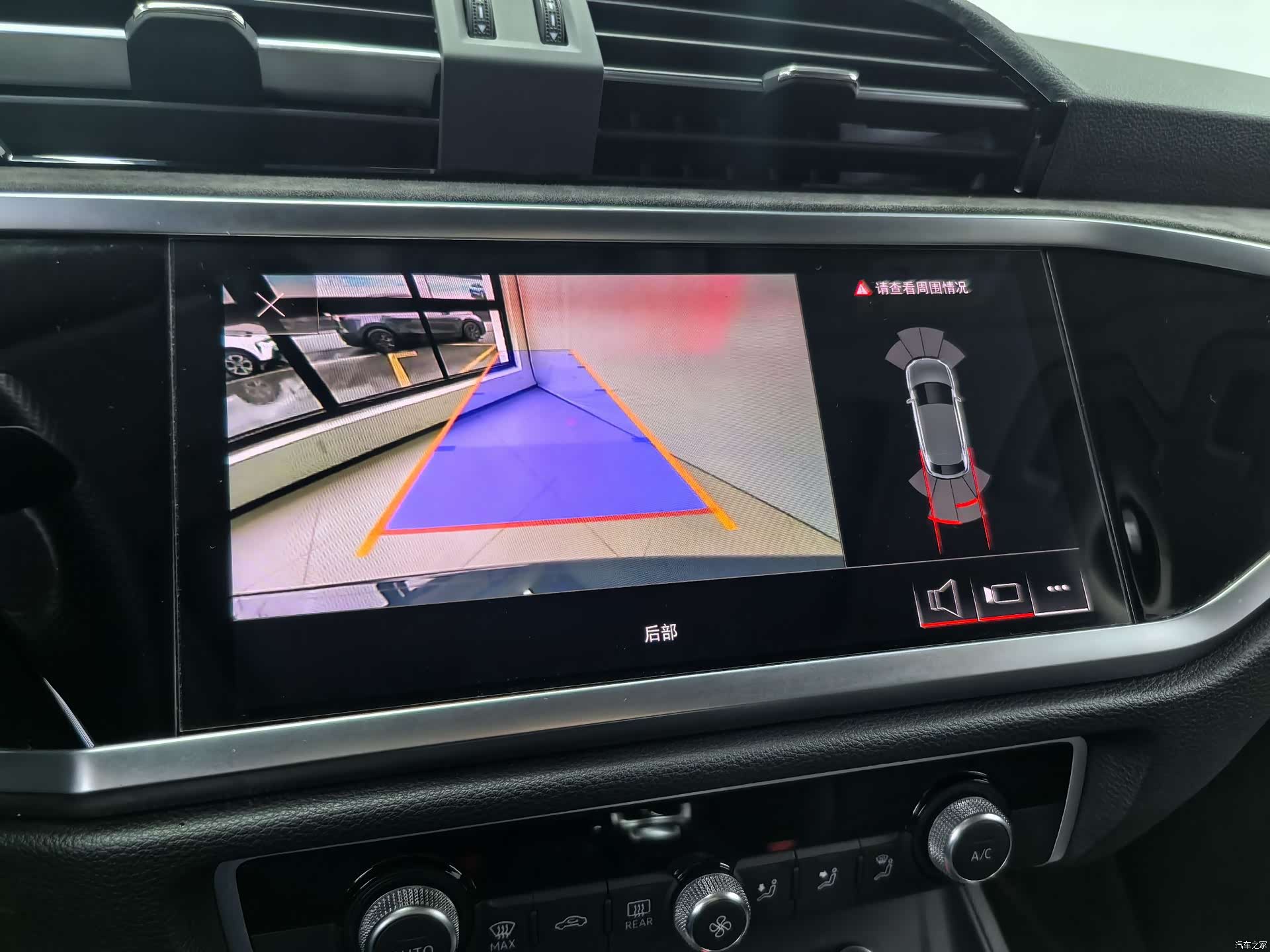 Audi Q3, 2021 10