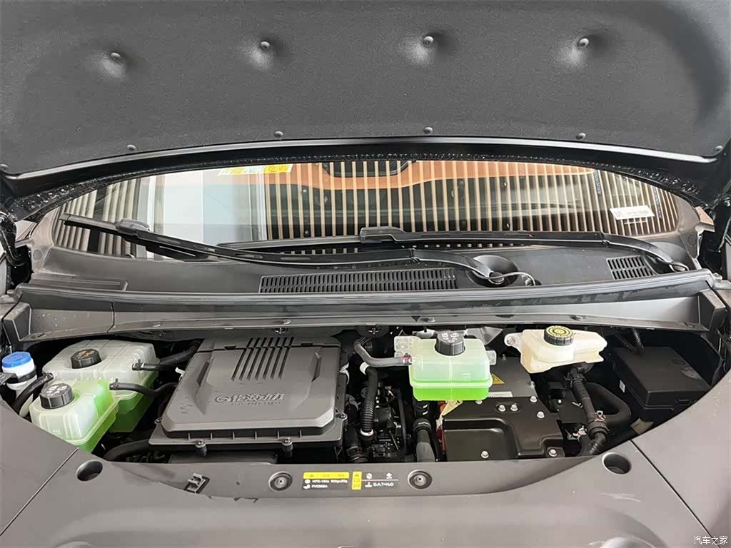 Trumpchi E9, 2026 8