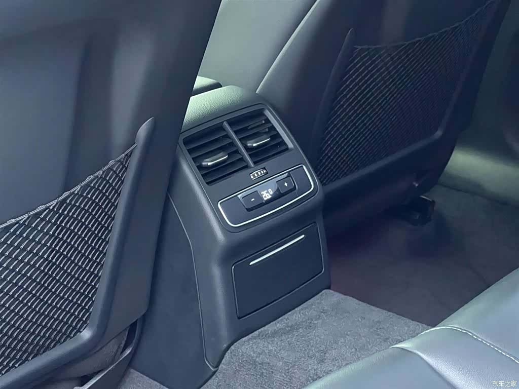 Audi A4L, 2022 24
