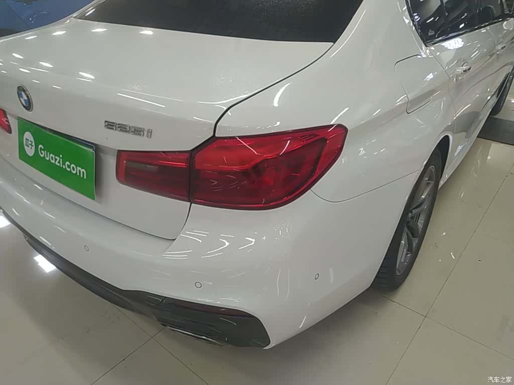 BMW 5 Series, 2018 24
