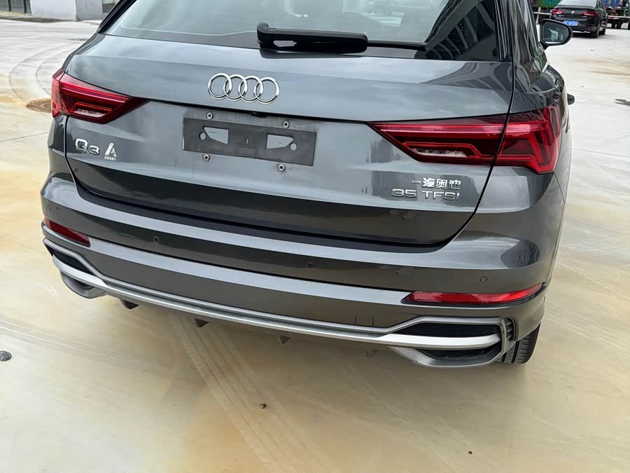 Audi Q3 2022, фото 4