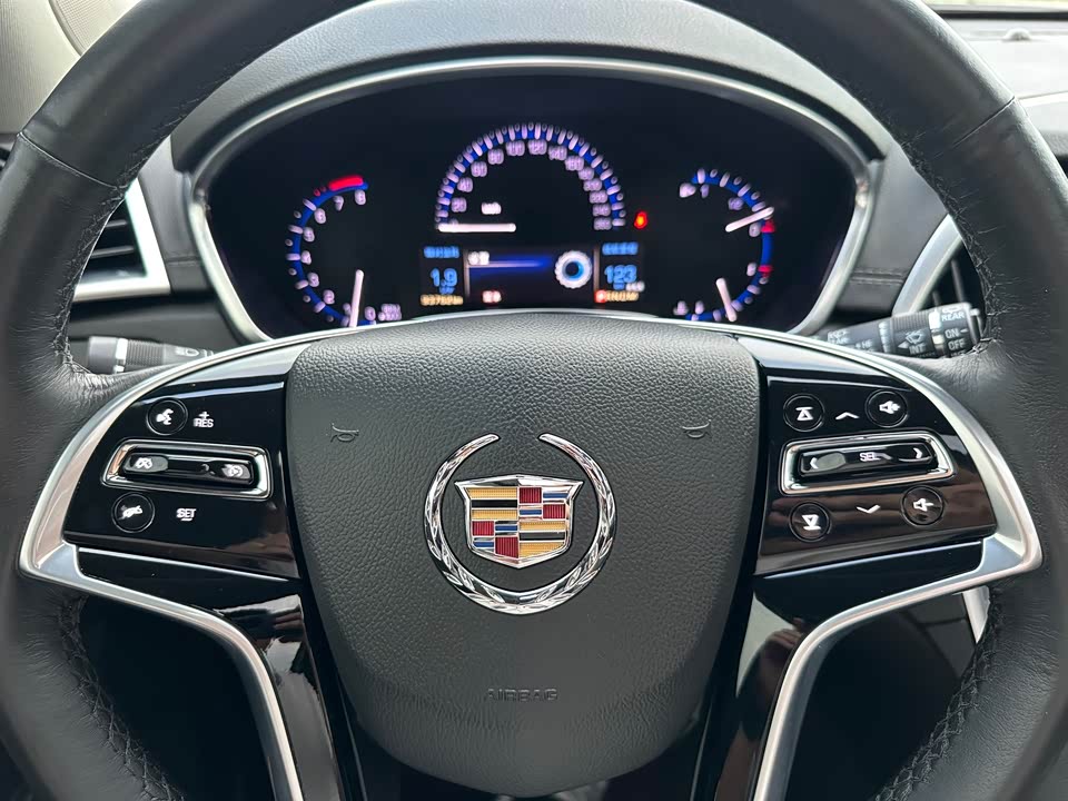 Cadillac SRX