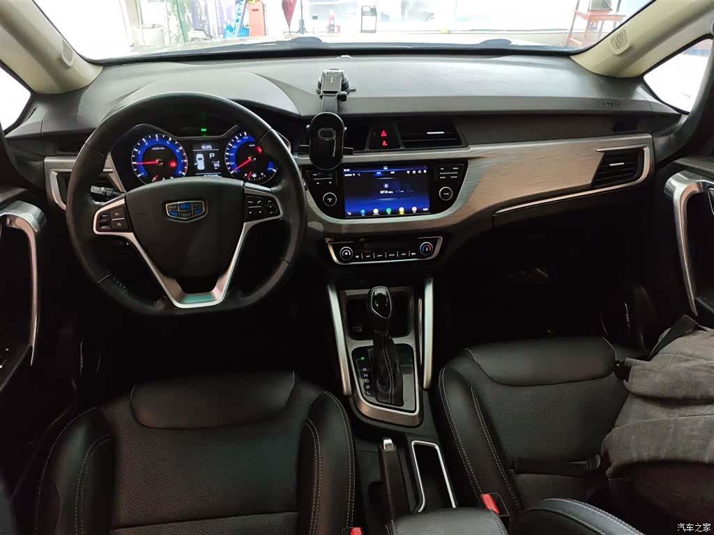 Geely X3, 2018 10