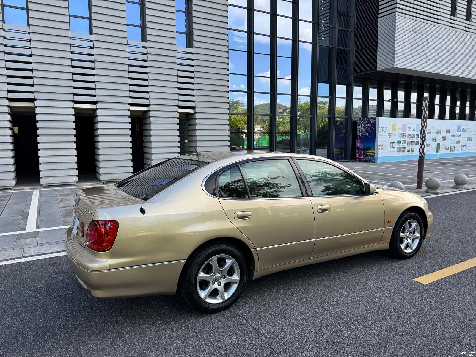 Lexus GS, 2003 6