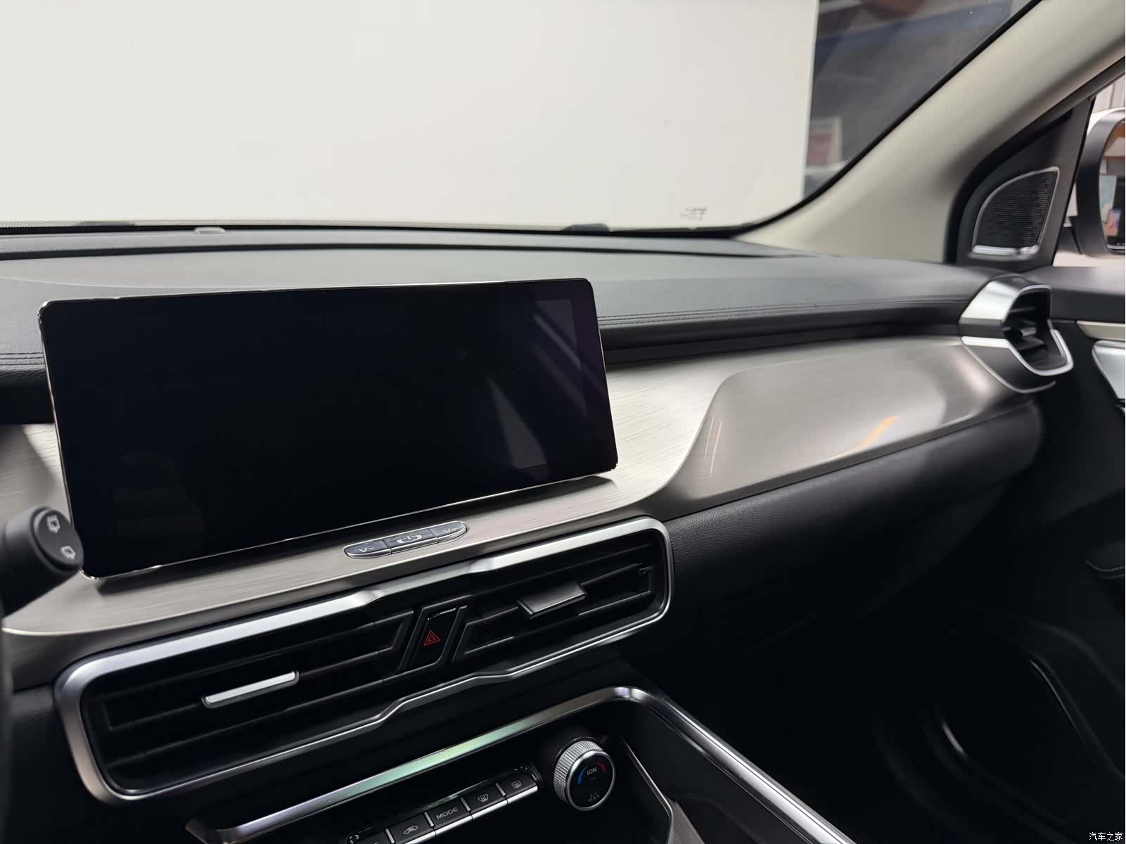 Geely Coolray, 2019 14