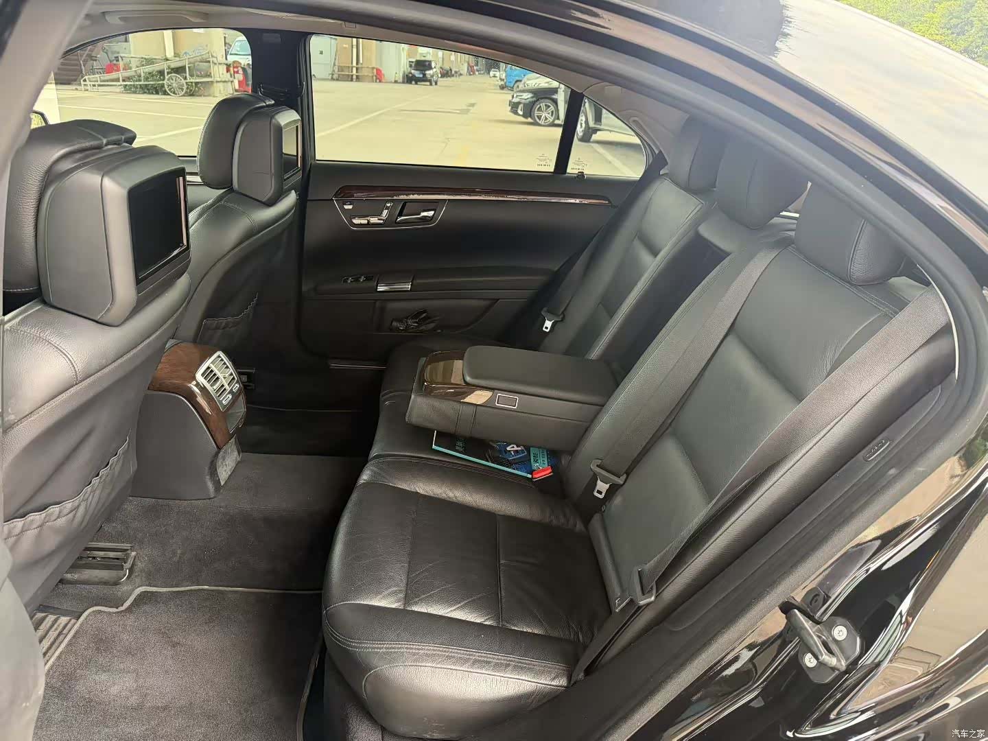 Mercedes-Benz S-Class, 2011 7