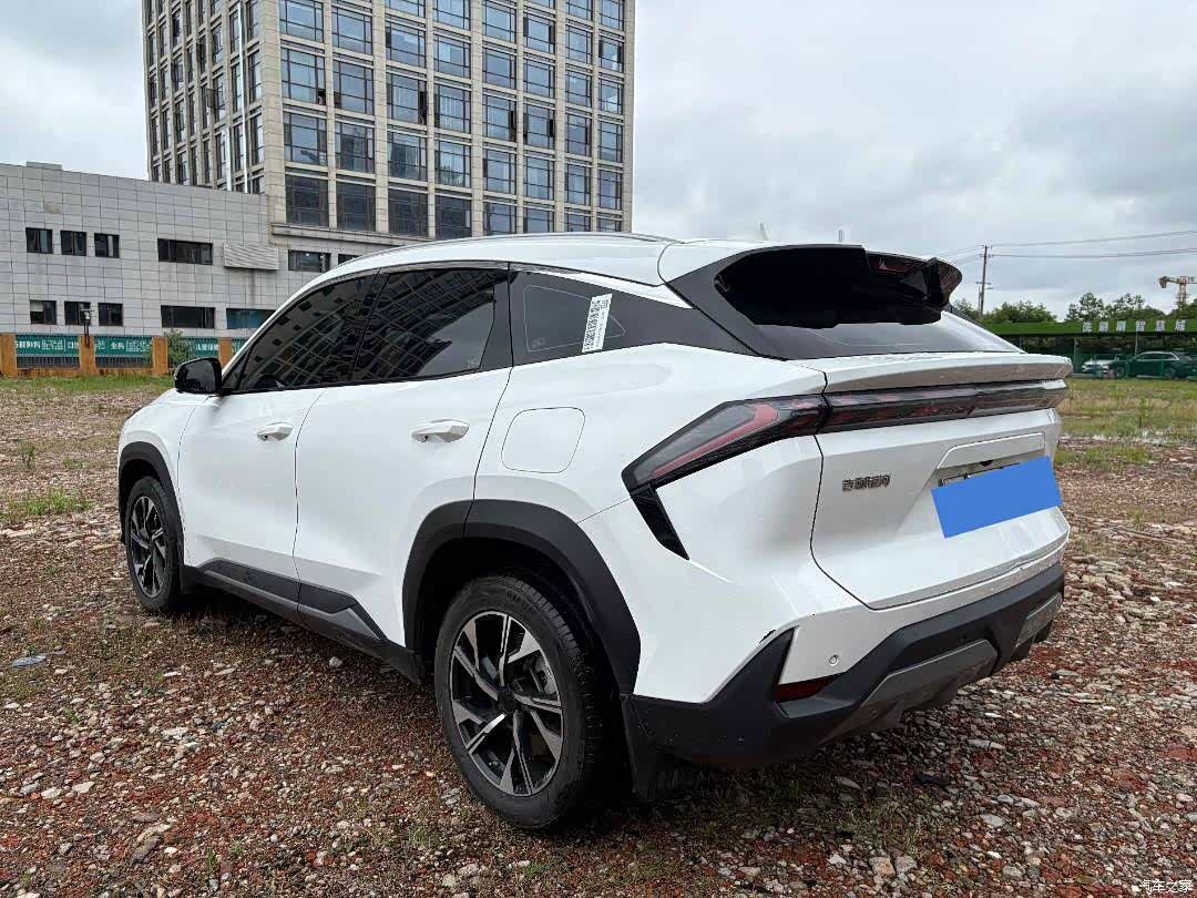 Geely Galaxy L7, 2024 7