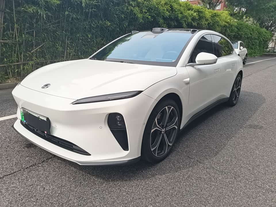 NIO ET5T