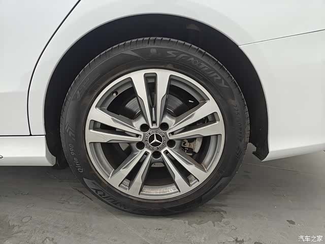 Mercedes-Benz C-Class, 2017 15