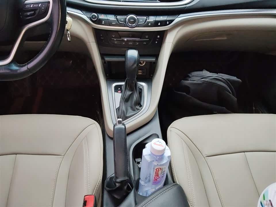 Buick Yinglang Buick Yinglang