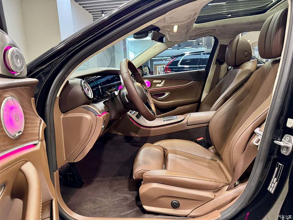 Mercedes-Benz E-Class, 2022 18