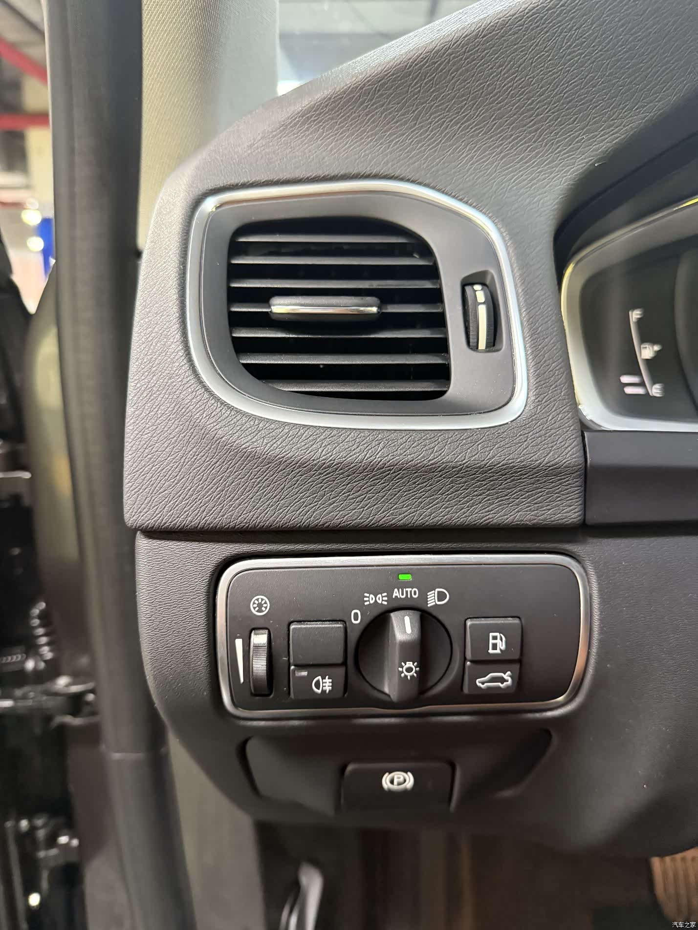 Volvo S60, 2018 17