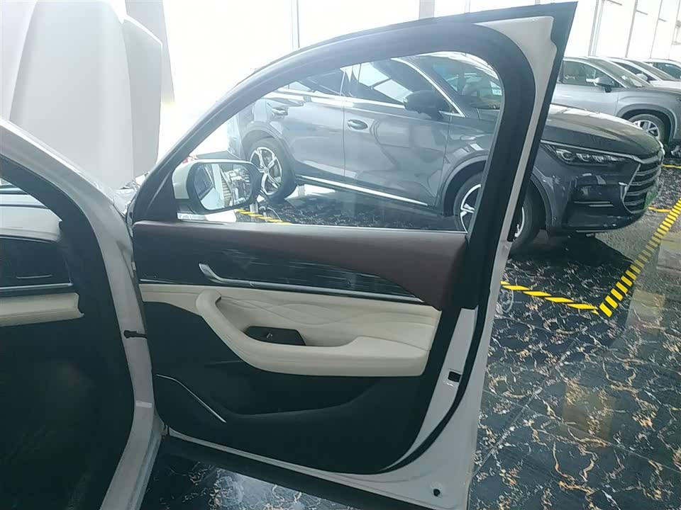 Geely Monjaro