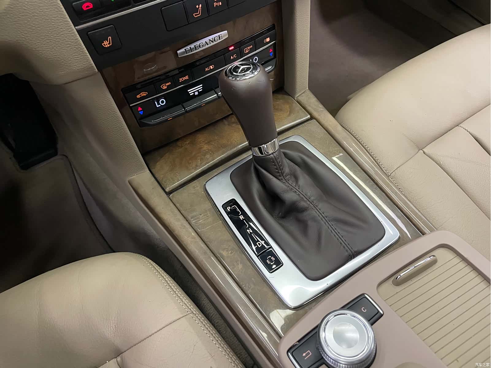 Mercedes-Benz E-Class, 2011 23